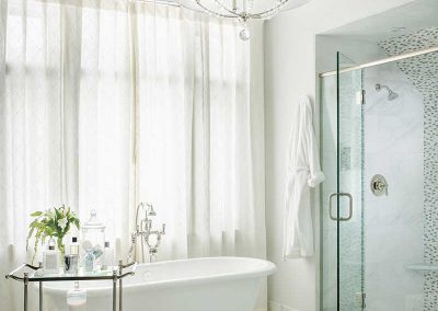 white master bathroom of Moonlight residence designed by Elizabeth Robb Interiors