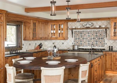 warm toned kitchen of Moonlight residence designed by Elizabeth Robb Interiors