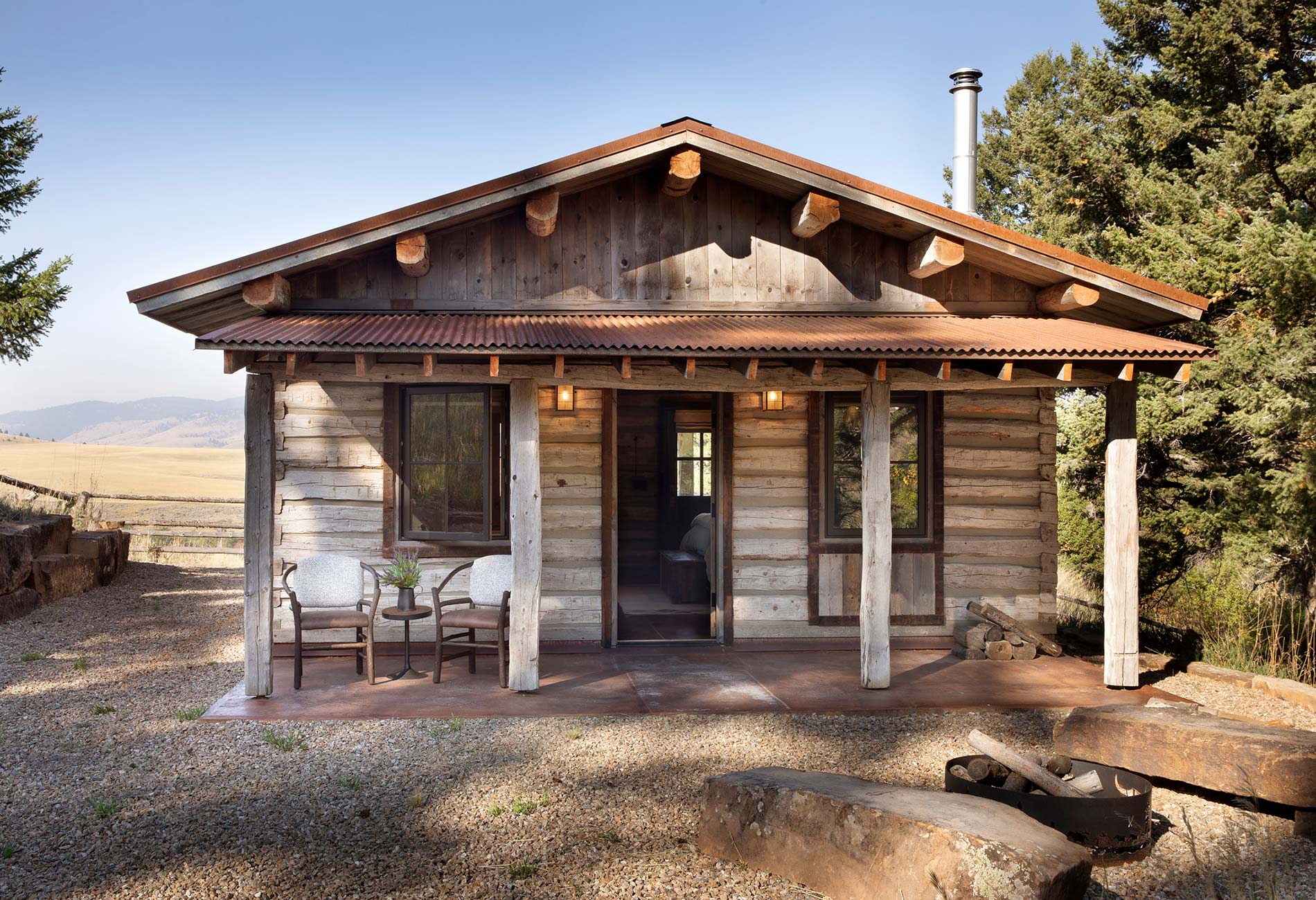 Refurbished rustic cabin